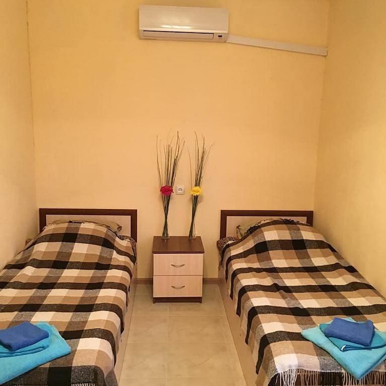 Solnechny Bereg Guest House Гудаута Екстер'єр фото