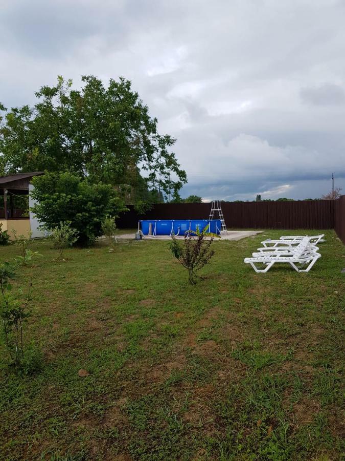 Solnechny Bereg Guest House Гудаута Екстер'єр фото